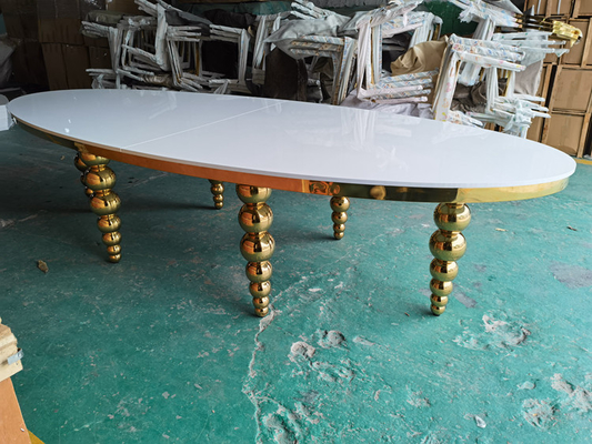 Oval MDF Nikah Masaları Banket Tarzı Nikah Masaları Ss Altın Top Ayaklar
