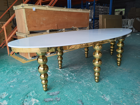 Oval MDF Nikah Masaları Banket Tarzı Nikah Masaları Ss Altın Top Ayaklar