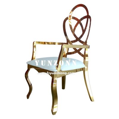 İyi bir fiyat. Süslü Düğün Mobilyası Gül Oymalı Sırt Otel Restoran Sandalyesi Altın Paslanmaz Çelik Ziyafet Sandalyesi çevrimiçi