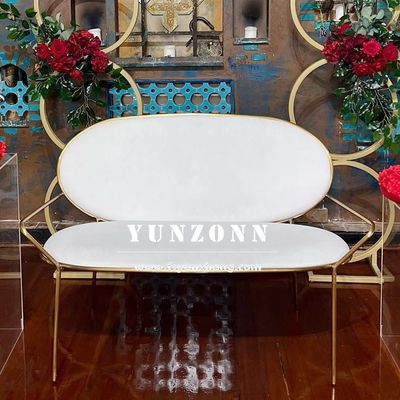 Kumaş Oturma Alanlı ve Dayanıklı Altın Paslanmaz Çelik Çerçeveli Modern Tasarım Düğün Koltuğu