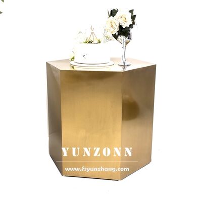 İyi fiyat Modern Altıgen Şekilli Metal Pasta Masası Yeni Tasarım Ev Bahçe Mobilyası Oturma Saklama Taburesi Satılık Dış Mekan Uygulaması çevrimiçi