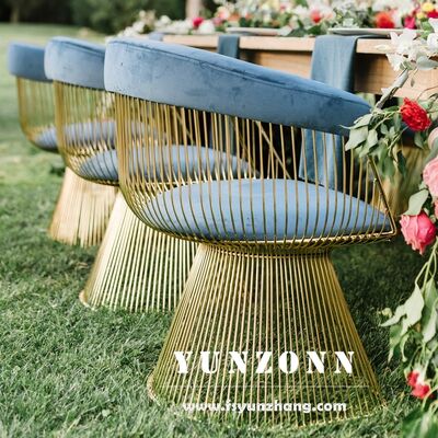 İyi fiyat Rahatlatıcı Kumaş Koltuk Nouveau Tel Kadife Yemek Sandalyesi Altın Paslanmaz Çelik Çerçeve Otel Restoranı Odası için Yeni Tasarım çevrimiçi