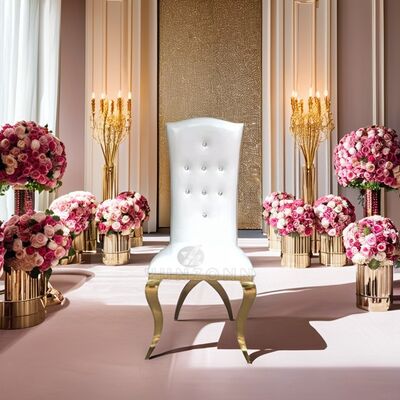 İyi fiyat Altın Paslanmaz Çelik Çapraz Ayaklı Lüks Yüksek Sırtlı Yemek Tahtı, Açık Hava Salonları, Oteller ve Düğünler İçin çevrimiçi